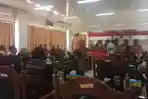 Suasana-RDP-PGRI-Sabu-Raijua-dengan-DPRD-Sabu-Raijua-pada-Jumat-12-Juli-2024.jpg