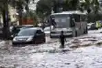 Daan Mogot Tergenang Banjir 