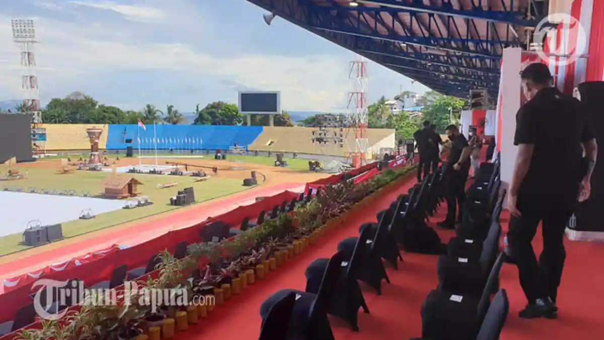 Paspampres Sapu Bersih Stadion Mandala, Wapres Ma'ruf Amin Buka Peparnas XVI Papua