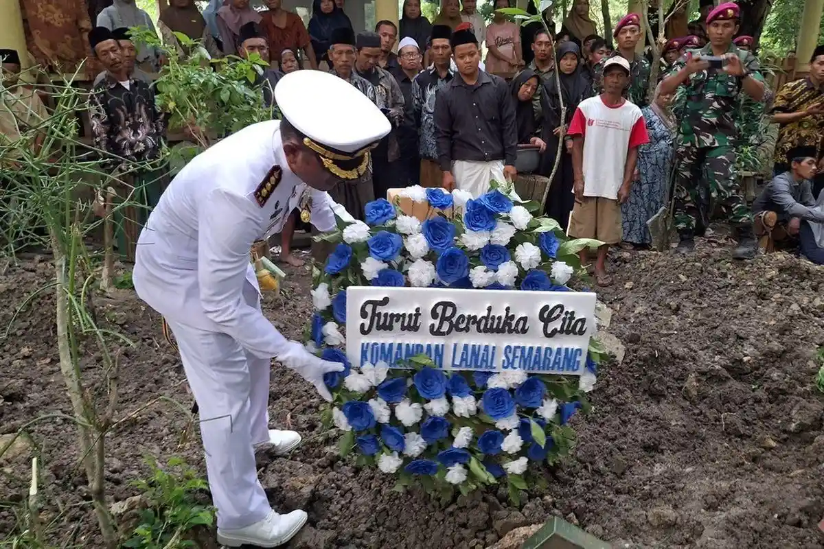 Kronologi Praka Marinir Zaenal Mutaqim Gugur saat Latihan Terjun Payung Menjelang HUT Ke-80 TNI