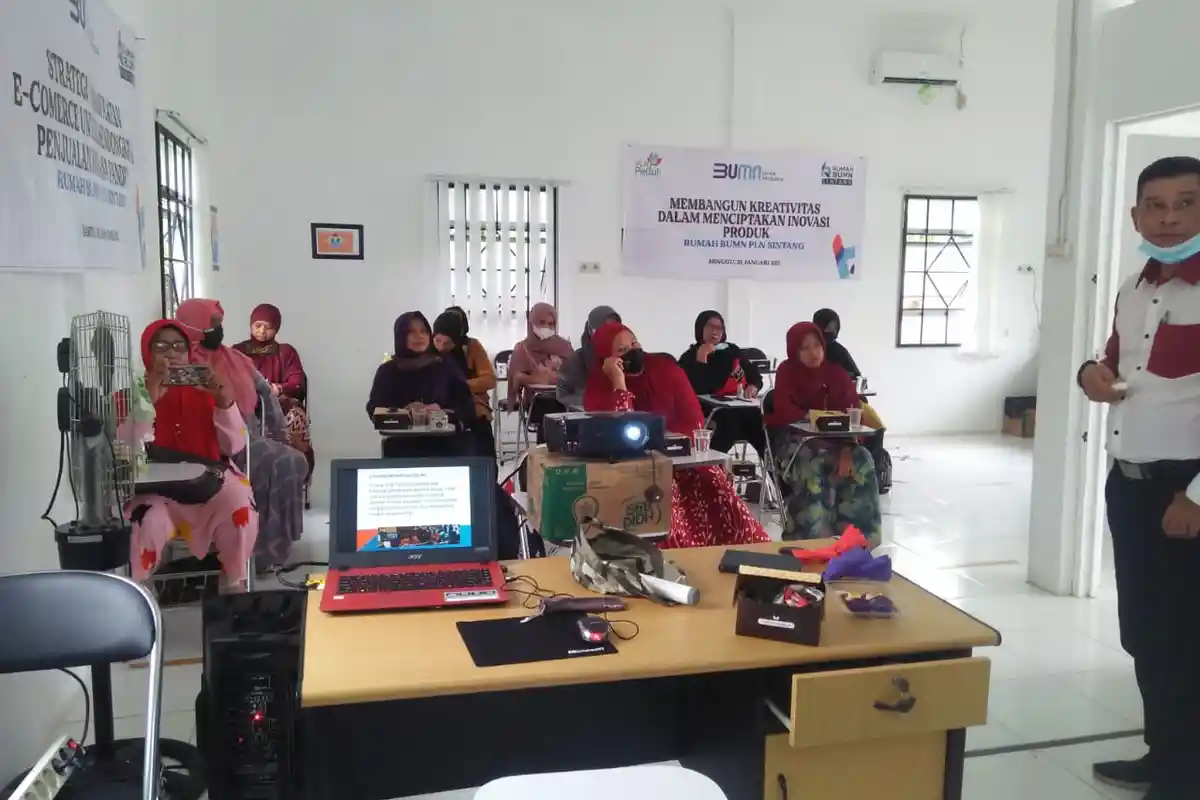 Dorong UMKM Masuk Pasar Digital, PLN Kalbar Gelar Pelatihan Branding Produk 