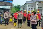 peduli-bantu-korban-banjir-di-kalsel-adaro-kirim-tim-rescue-dan-logistik-ke-balangan-dan-hst.jpg