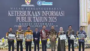 20251004_Malam-penganugrahan-keterbukaan-informasi-publik-Kalimantan-Timur-2025.jpg