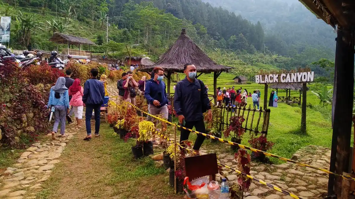 Bupati Pekalongan Asip Kholbihi : Wisata Mulai Buka Tapi Harus Patuhi Protokol Kesehatan