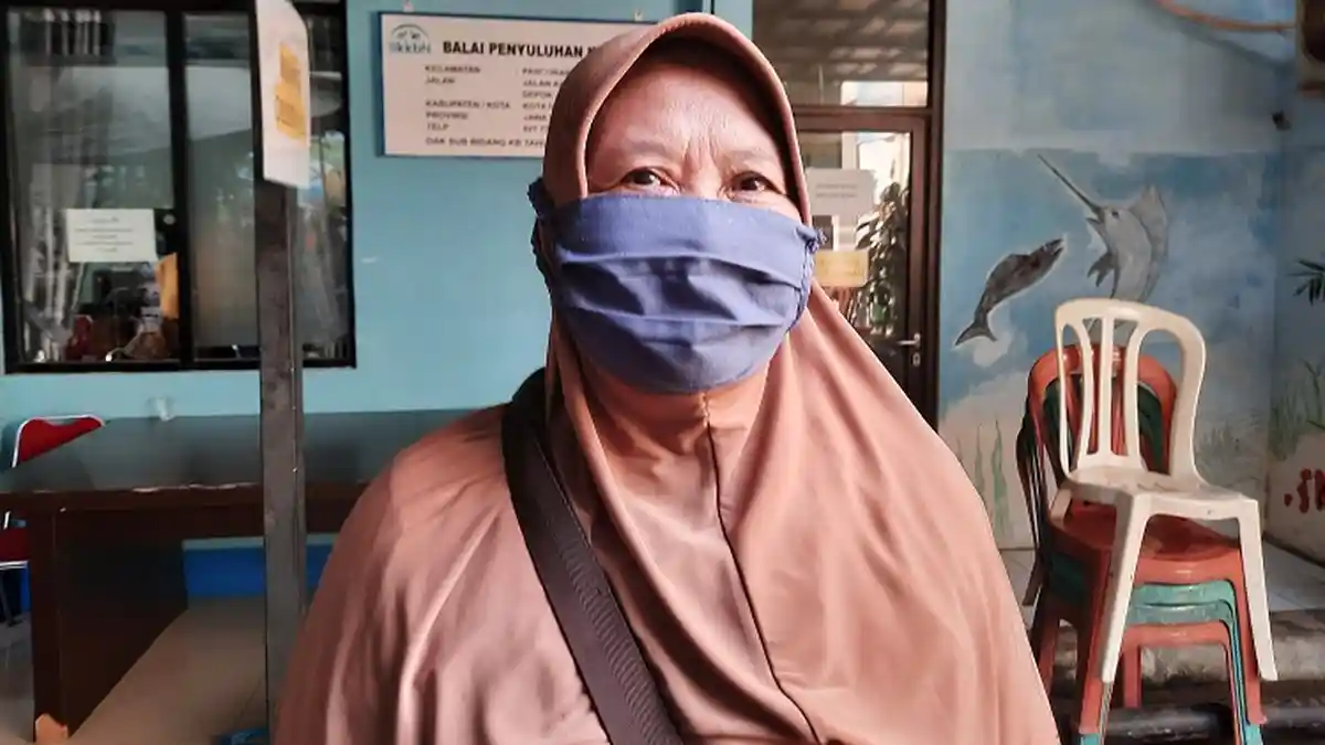 Tak Ada yang Antar, Sriyatun Telat Ikut Gebyar Vaksinasi di Pancoran Mas Depok