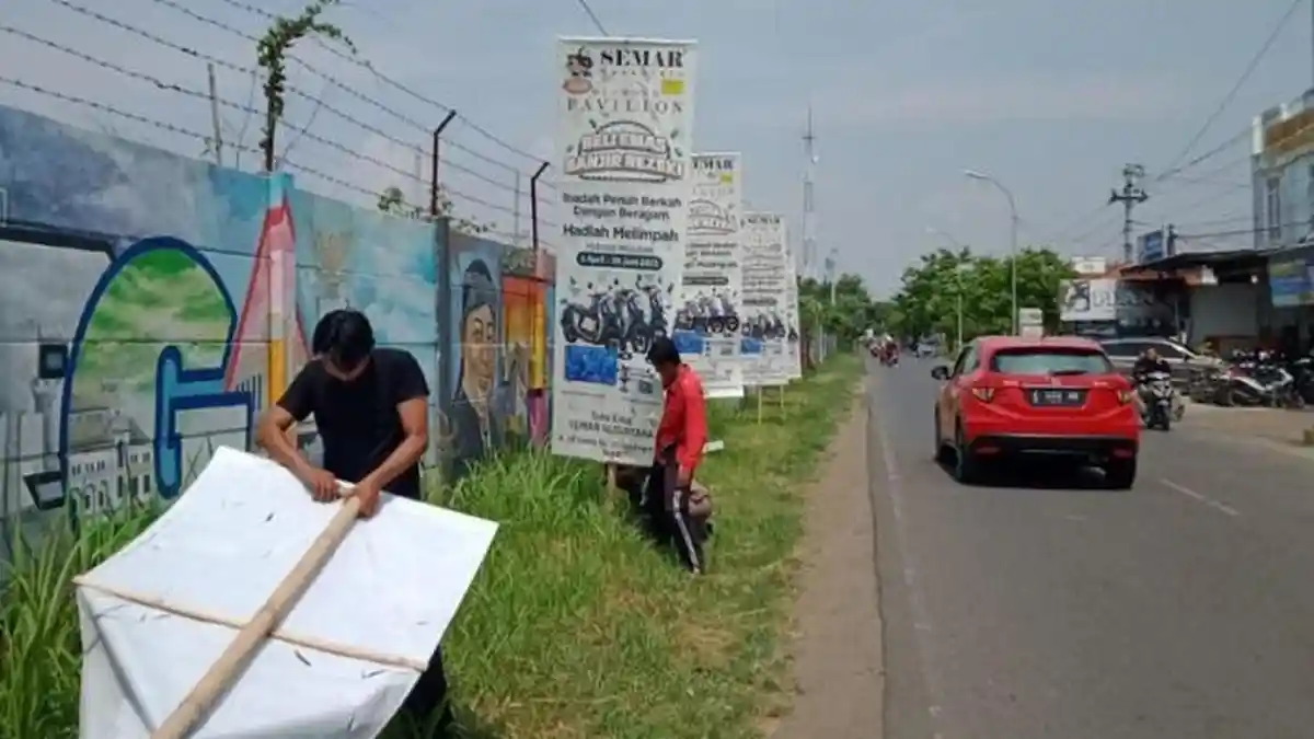 Bakeuda Kota Tegal Tertibkan Reklame yang Langgar Aturan Perpajakan 