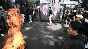 AKSI-TOLAK-EFISIENSI-MALANG.jpg