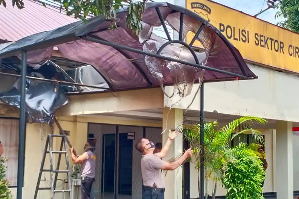 Panglima TNI: Tiga Orang Mengaku Merusak Sepeda Motor di Mapolsek Ciracas Setelah Diperiksa Denpom