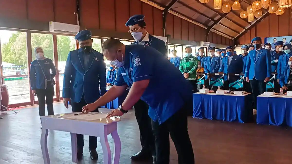 Dilantik AHY Jadi Ketua DPD Partai Demokrat Kaltara, Yansen TP Ingatkan Kader Harus Bersatu