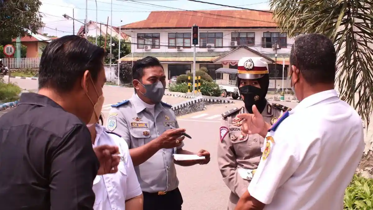 Sat Lantas dan Dishub Kota Kupang Pantau Seluruh Traffic Light