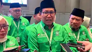 DPW-PKB-Jatim-saat-ditemui-setelah-menggelar-acara-tasyakuran.jpg