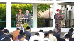 Iduladha-1447-H-Rektor-UMY-Ingatkan-Esensi-Kurban-untuk-Kikis-Sifat-Kikir-dan-Keserakahan.jpg