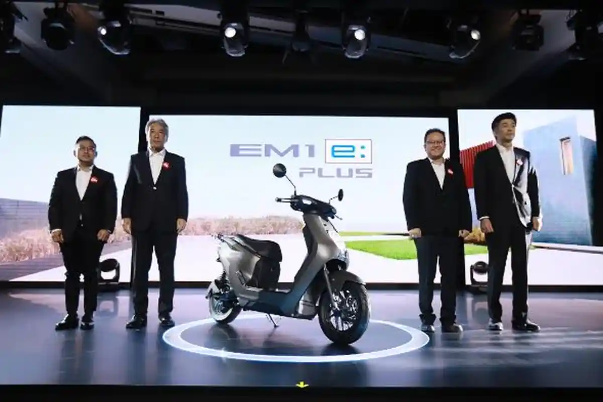 AHM Umumkan Harga Motor Listrik Honda EM1 e: dan EM1 e: PLUS, Cek Persyaratannya di Jawa Tengah