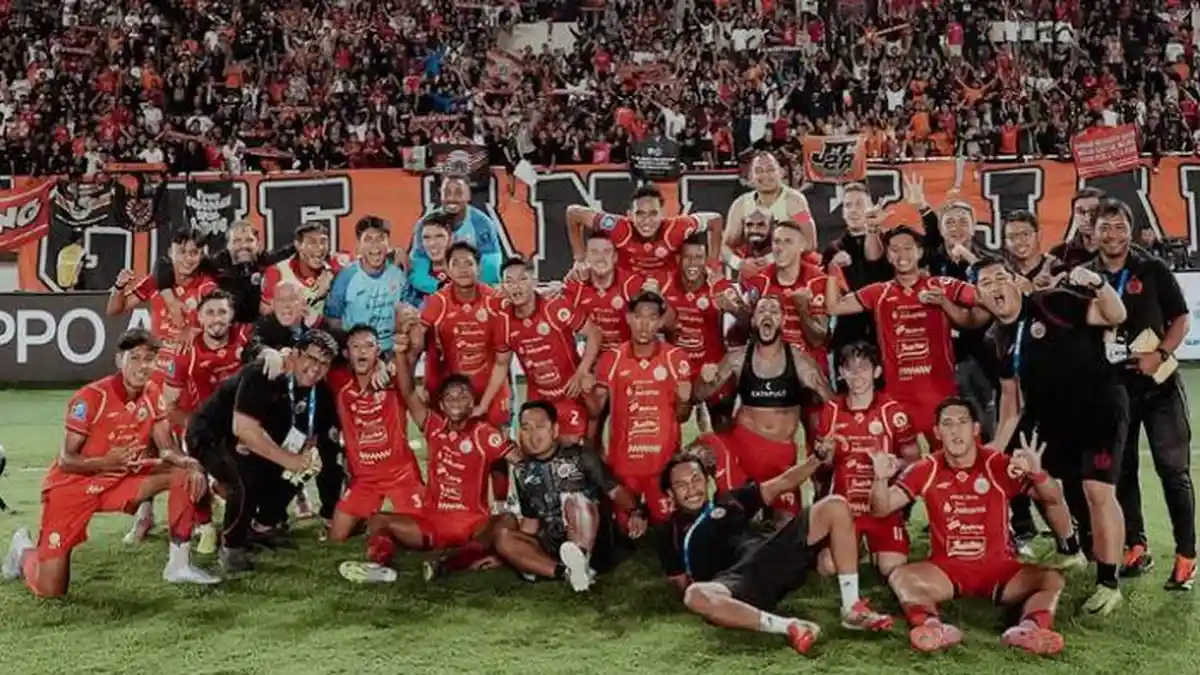 Persija Menang Atas Persik Kediri, Jakmania Full Senyum, Sejumlah Sosok Kenamaan Beri Komentar Ini