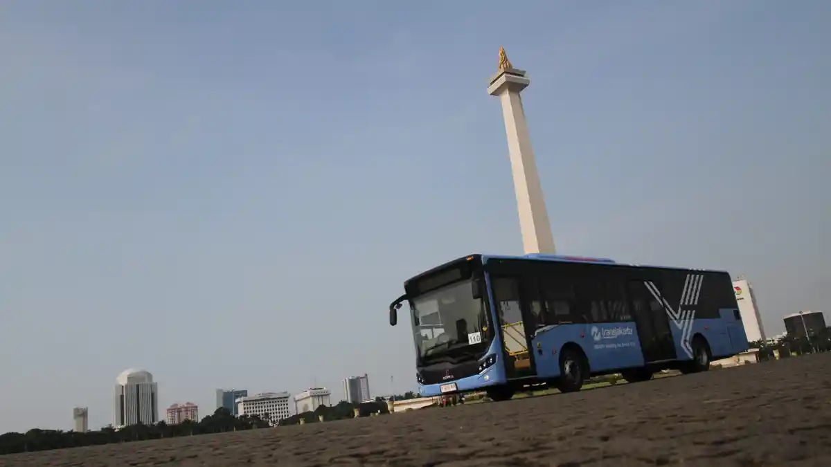 Transjakarta Tetap Layani Pelanggan Buka Semua Rute