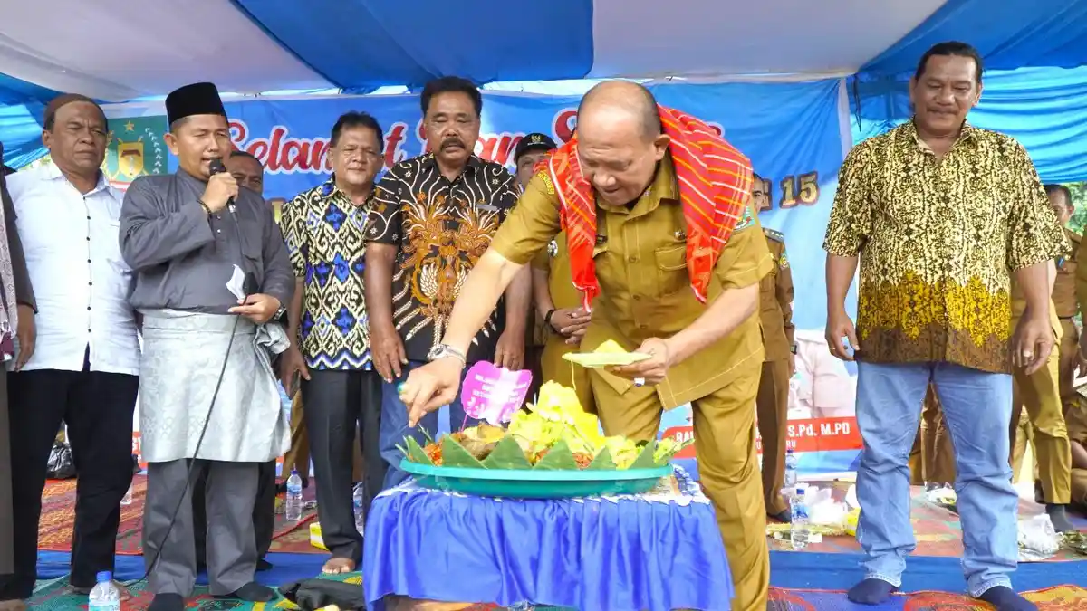 Hadiri Hari Jadi Kecamatan Kutambaru, Plt Bupati Syah Afandin Dapat Dukungan Warga Pimpin Langkat