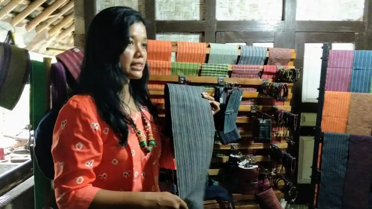 Di Bekas Kandang Sapi, Warga Sumberarum Moyudan Lestarikan Tenun Tradisional