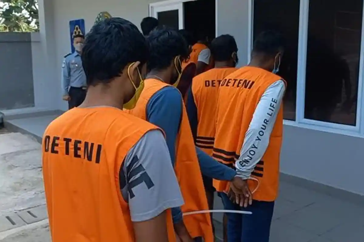 Gelar Razia Jelang Nataru, Imigrasi Kelas I Non TPI Tangerang Ringkus 27 WNA asal Sri Lanka 