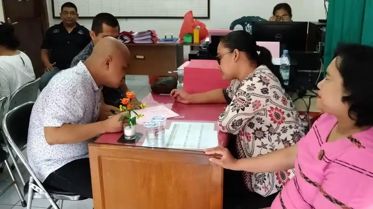 Jaksa Jebloskan Tejo ke Lapas Kupang