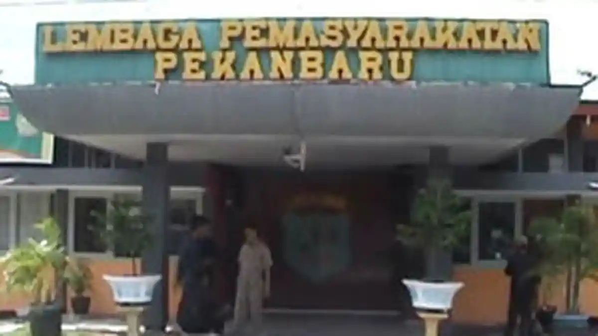 Dua Narapidana Lapas Pekanbaru Melarikan Diri