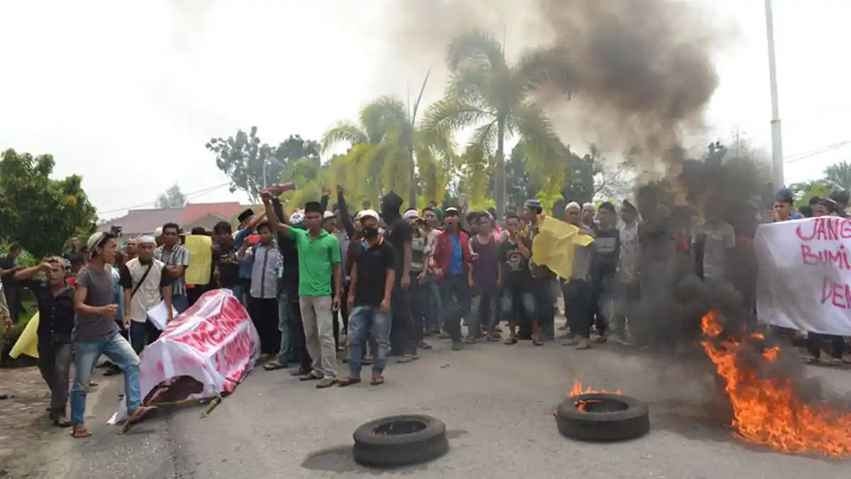 Singkil Diambang Konflik SARA