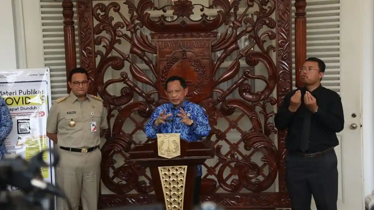 Bahas Kemungkinan Lockdown Jakarta karena Corona, Anies Baswedan Bertemu Mendagri