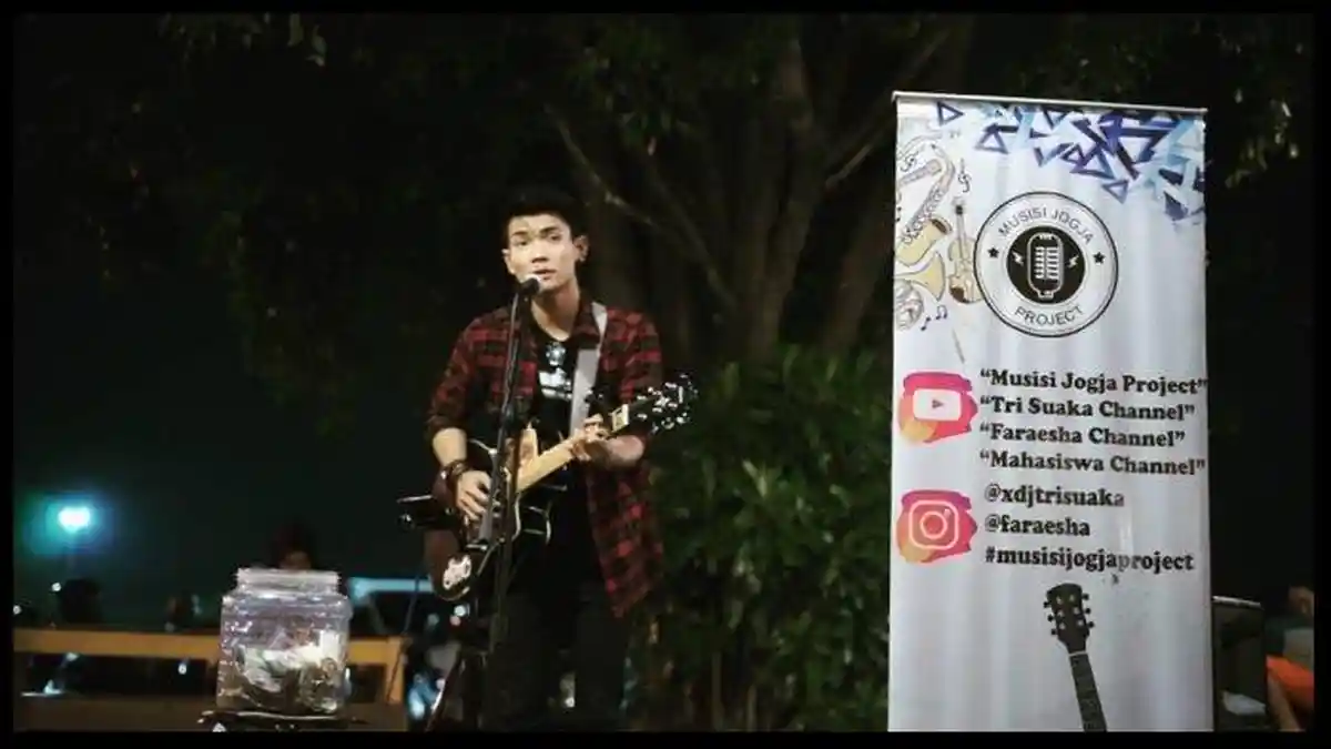 Tarif Manggung Tri Suaka Beredar, Wajib Ada 1 Slop Rokok Plus Pijat Refleksi