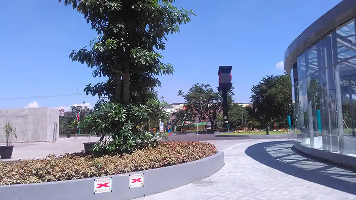 Langgar IMB, Marvel City Surabaya Sulap Jalan Umum Jadi Kawasan Komersil