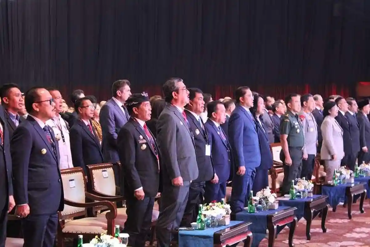 Gubernur Sulut YSK Duduk Paling Depan di Kegiatan Internasional Confrence on Infrastructure 2025
