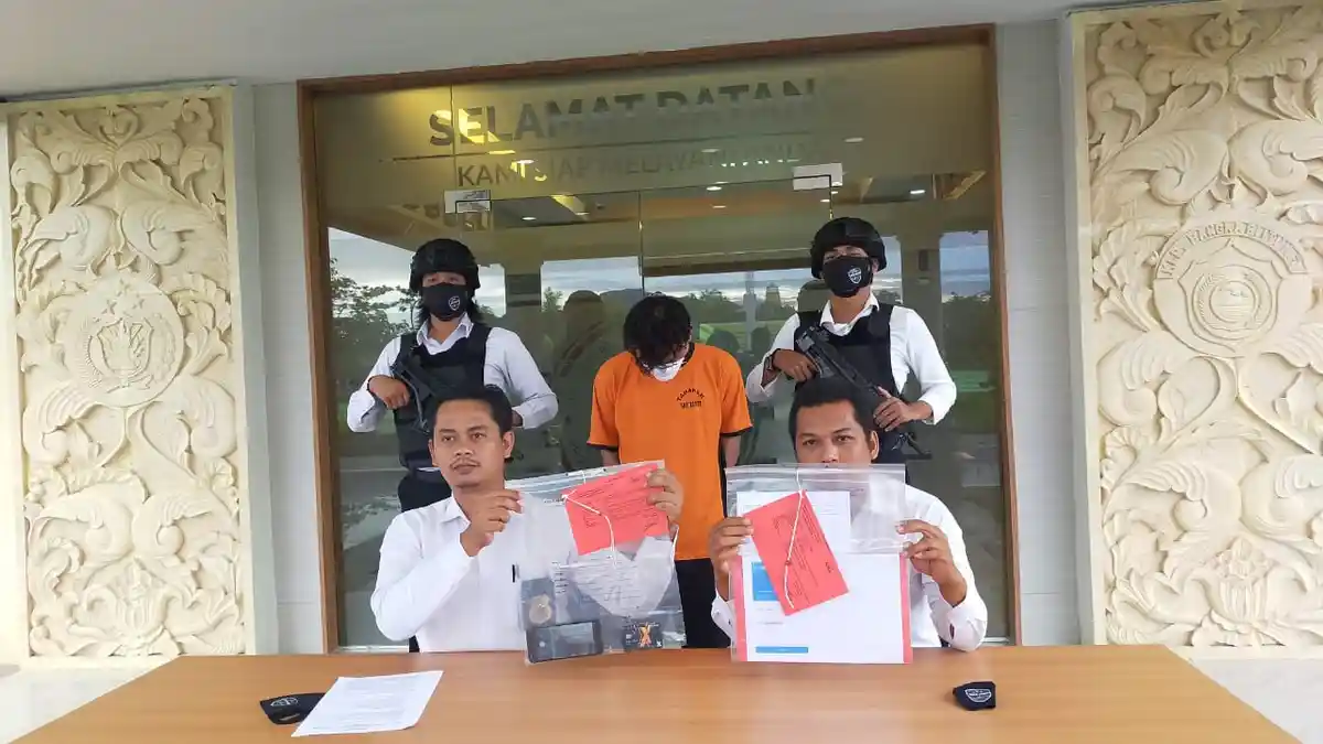 Pria Asal Medan yang Sebarkan Video Panas Bersama Pacar Dicokok Tim Gabungan Polres Babar