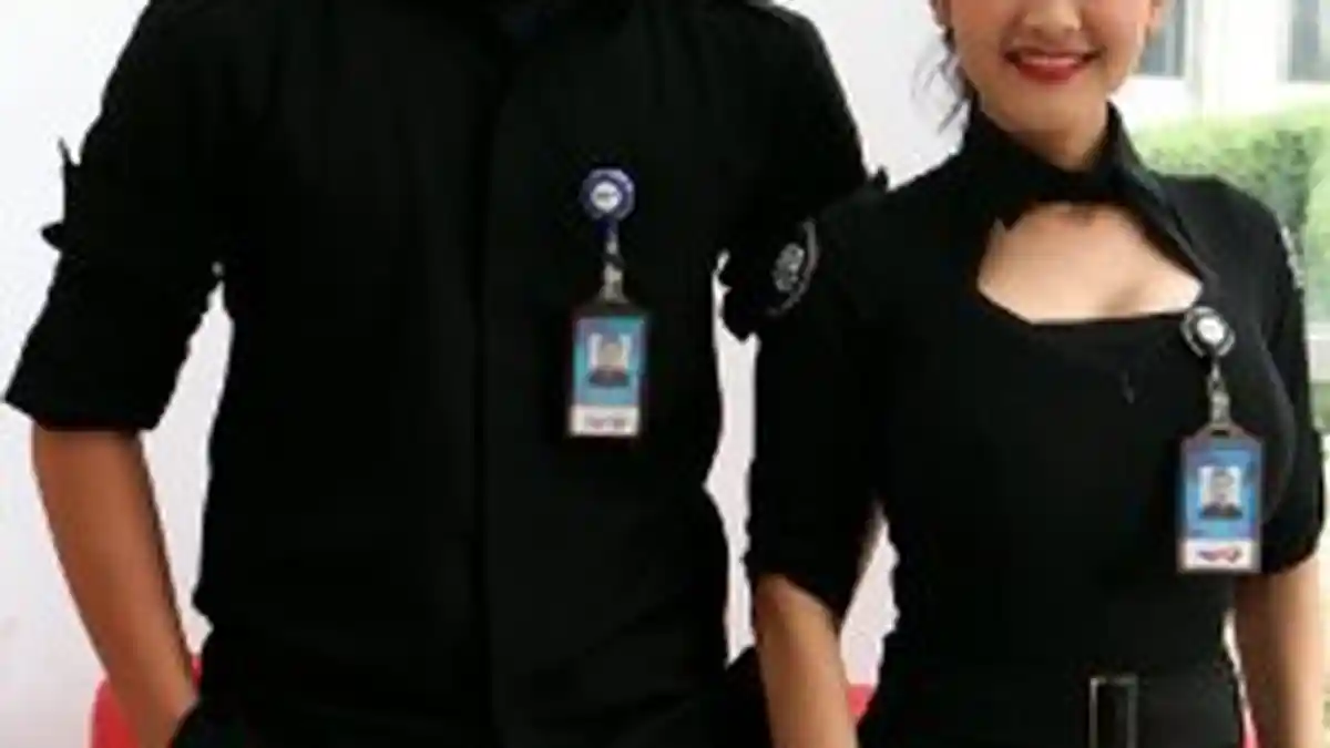 Satpam Ganteng Manta Pacar Julia Perez ini Hanya Bisa Berdoa dan Menangis, Ini Isi Doanya Buat Jupe