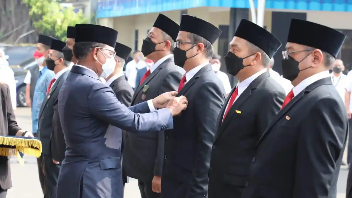 Tujuh Karyawan TelkomGroup Dianugerahi Tanda Kehormatan Satyalancana