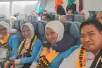 Pakai Airbus A330-900neo, Garuda Indonesia Bawa Jemaah Haji Sulteng dari Balikpapan