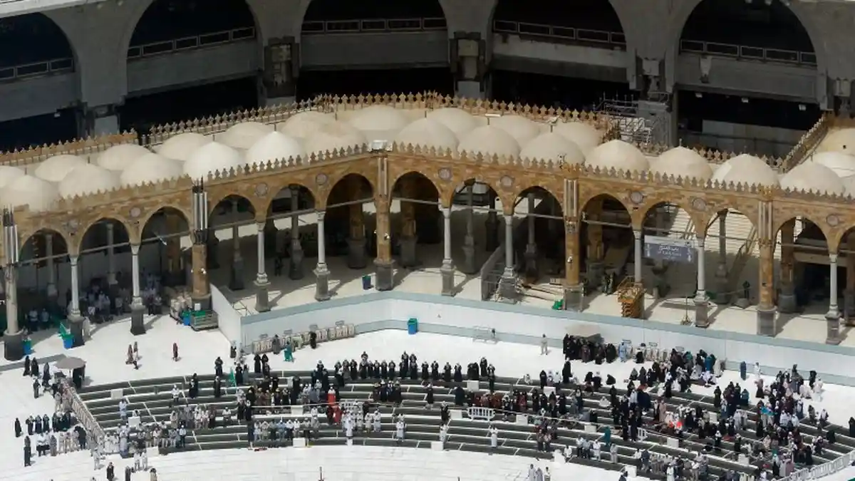 Buntut Penyebaran Virus Corona, Arab Saudi Larang Warganya Umrah