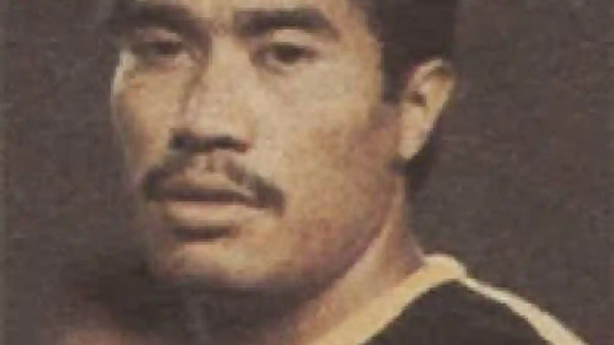 Kiper PSMS Medan Tampil Nyentrik, Potret Donny Latuperissa sang Legenda Rap-rap