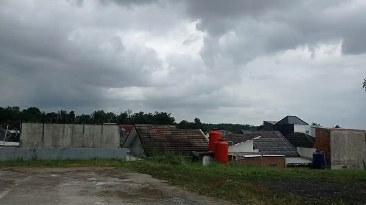Cuaca Sumsel Berpotensi Hujan 3 Hari Berturut-turut 27-29 Januari 2026, BMKG Imbau Warga Waspada