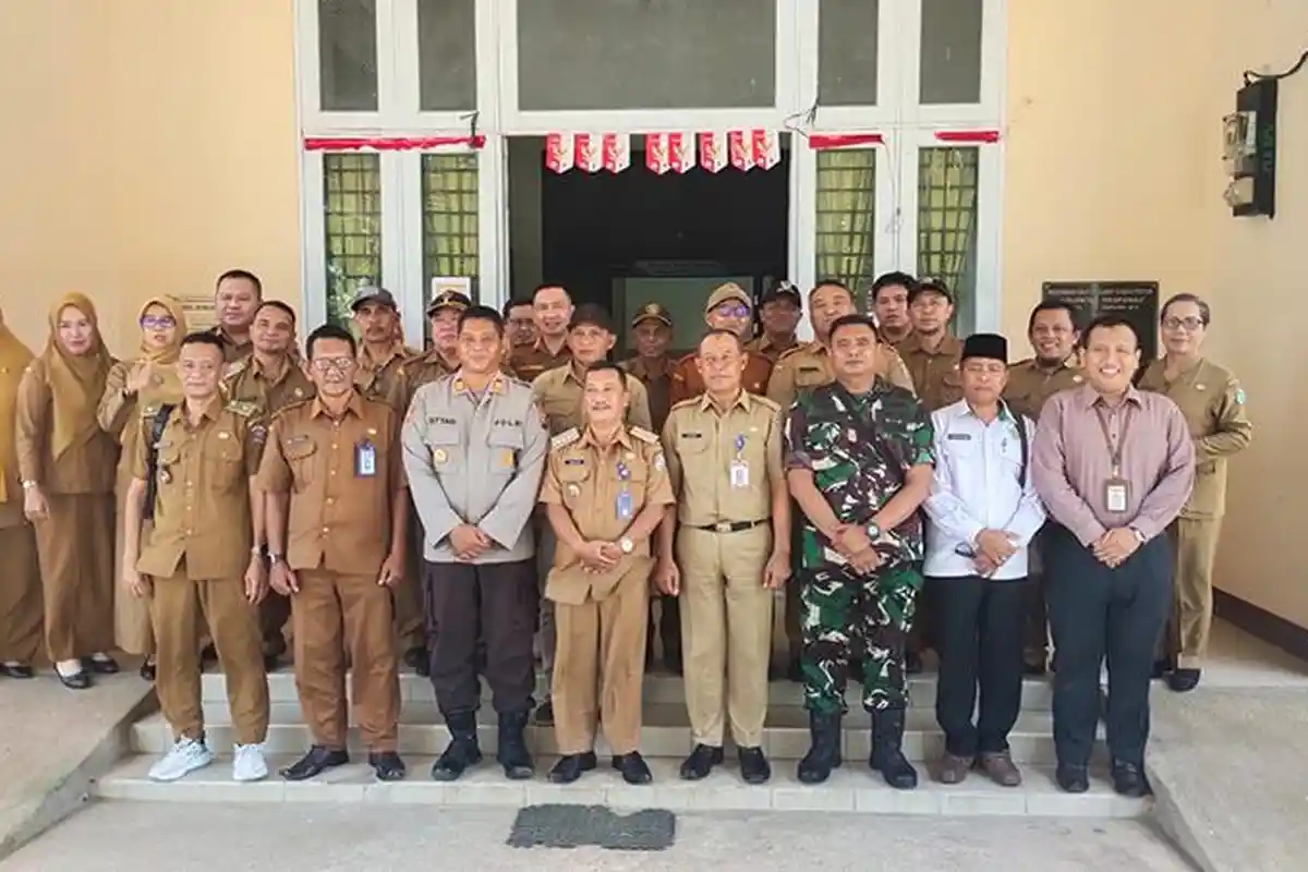 Pisah Sambut Camat Sungai Pinyuh, Kapolsek Tekankan Sinergi Jaga Kamtibmas yang Kondusif