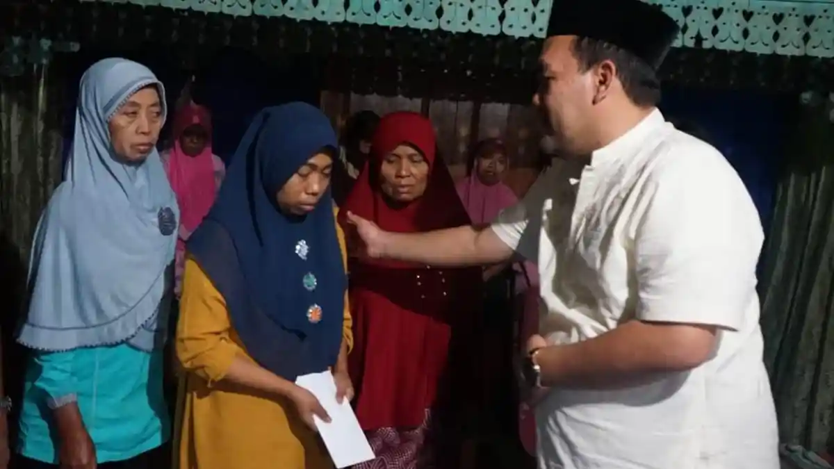 Serahkan Santunan, Bupati Blora Takziah ke Rumah Duka Korban Tenggelam di Sungai Desa Sumberagung