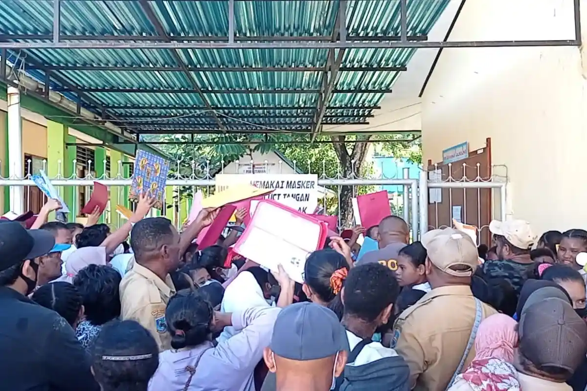 Terungkap Alasan Calon Orangtua Siswa Menyeruduk SMP Negeri-6 Manokwari