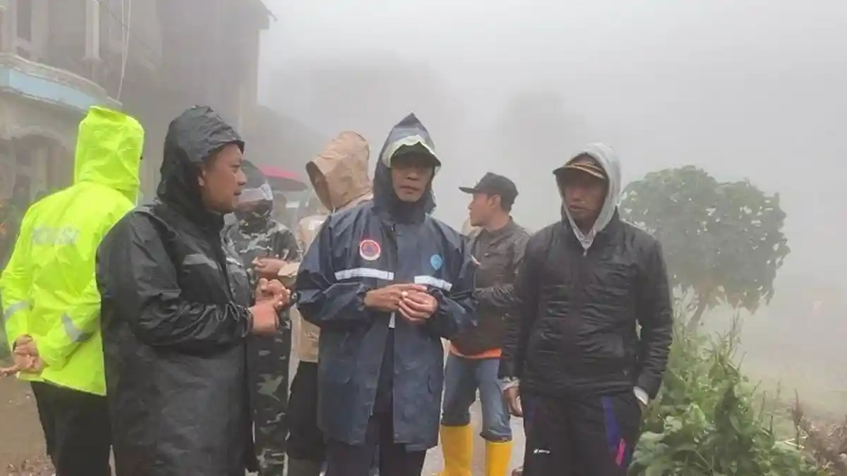 Longsor Pranten Batang Putus Akses Jalan dan Listrik, Wabup Suyono Pastikan Keselamatan Warga
