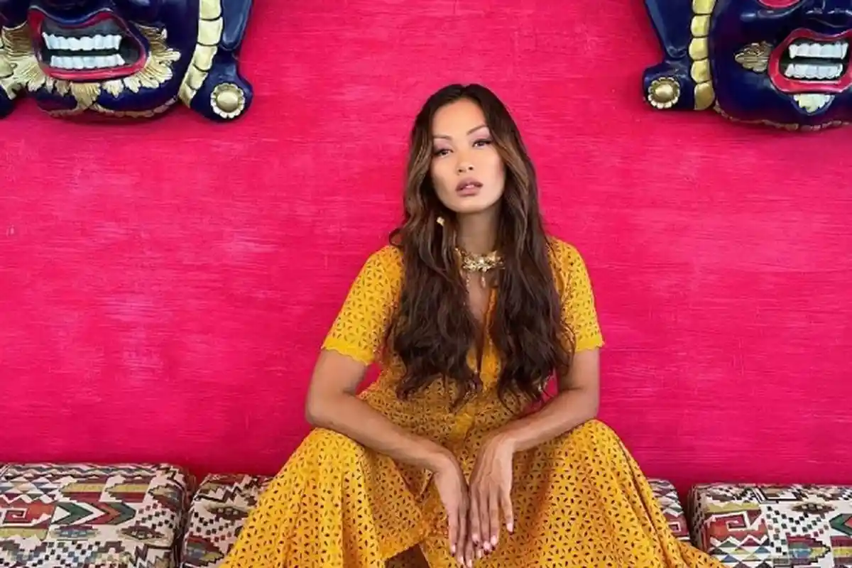 Indah Kalalo Berbagi Kebaikan untuk Masyarakat Kurang Mampu di Bali Lewat Kampanye Together for Bali