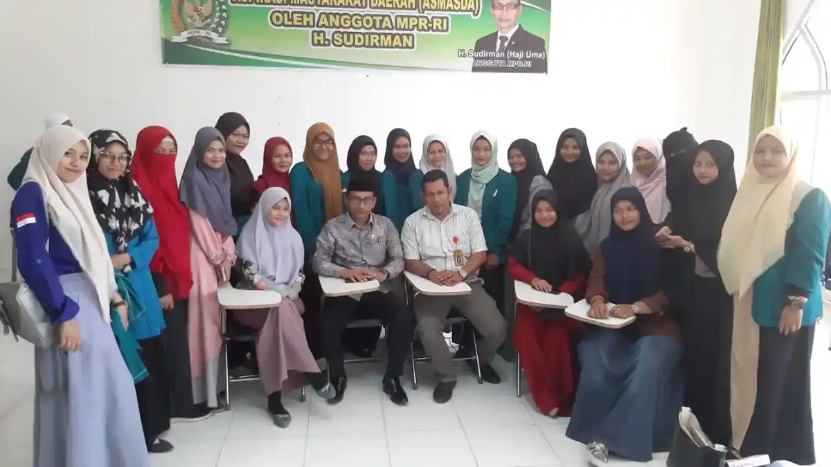 Haji Uma Terlibat Dialog Seru dengan Mahasiswa IAIN Lhokseumawe, Ini Materinya
