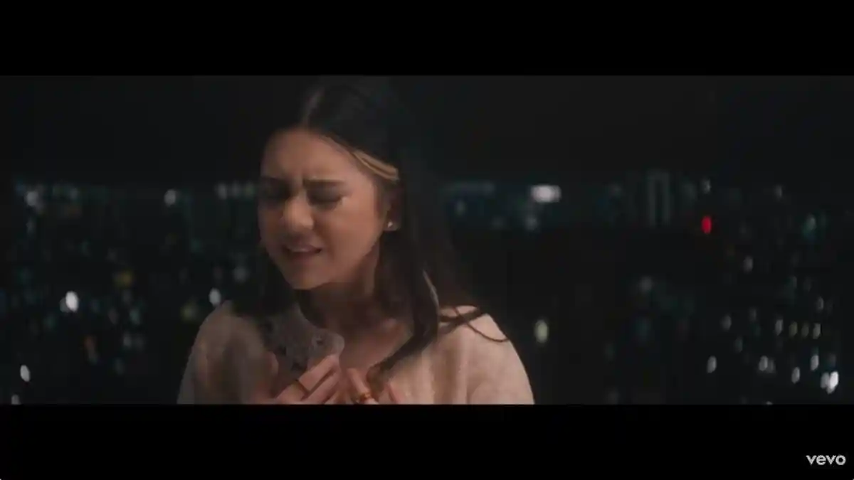 Lirik Lagu Wanita Biasa yang Dipopulerkan oleh Ziva Magnolya