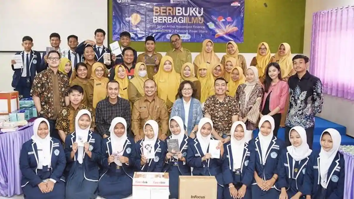 SMPN 2 PPU Dapat Bantuan Fasilitas Pendidikan dari Yayasan Pendidikan Astra Michael D. Ruslim