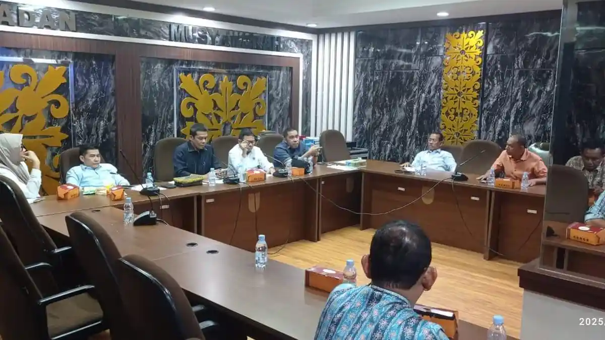 Dipanggil Komisi IV DPRD Pekanbaru Hearing Pembangunan di Jalan Sudirman, Satpol PP Tak Hadir