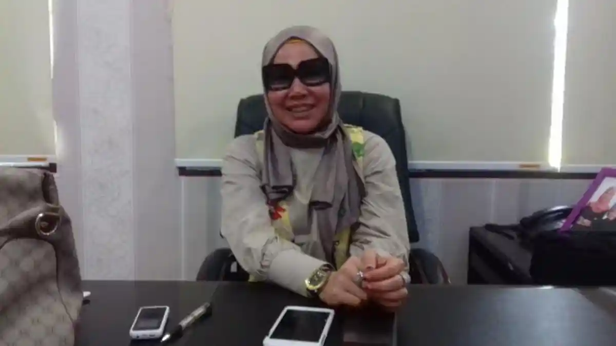 Simpan Luka Hati karena Berbagi Cinta dengan Artis Bella Luna,  Elly Rambe Anggap Itu Takdirnya