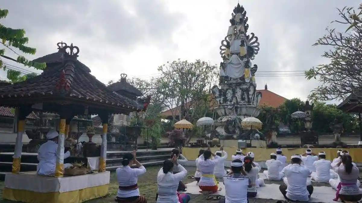 Otonan Rabu Paing Landep, Umur Capai 96 Tahun, Kasih Sayang