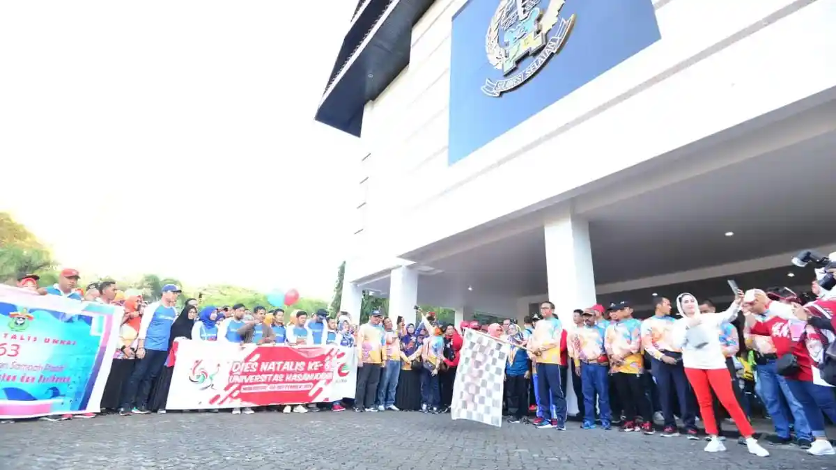Gubernur dan Wagub Sulsel Kompak Hadiri Dies Natalis Unhas, Rektor: Terimakasih!