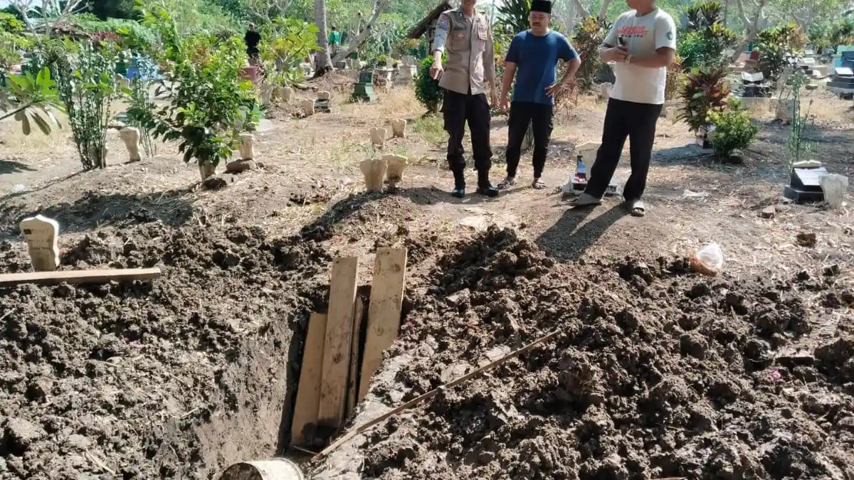 Geger Geden di Cluring Banyuwangi! 3 Tali Pocong di Pemakaman Hilang ...