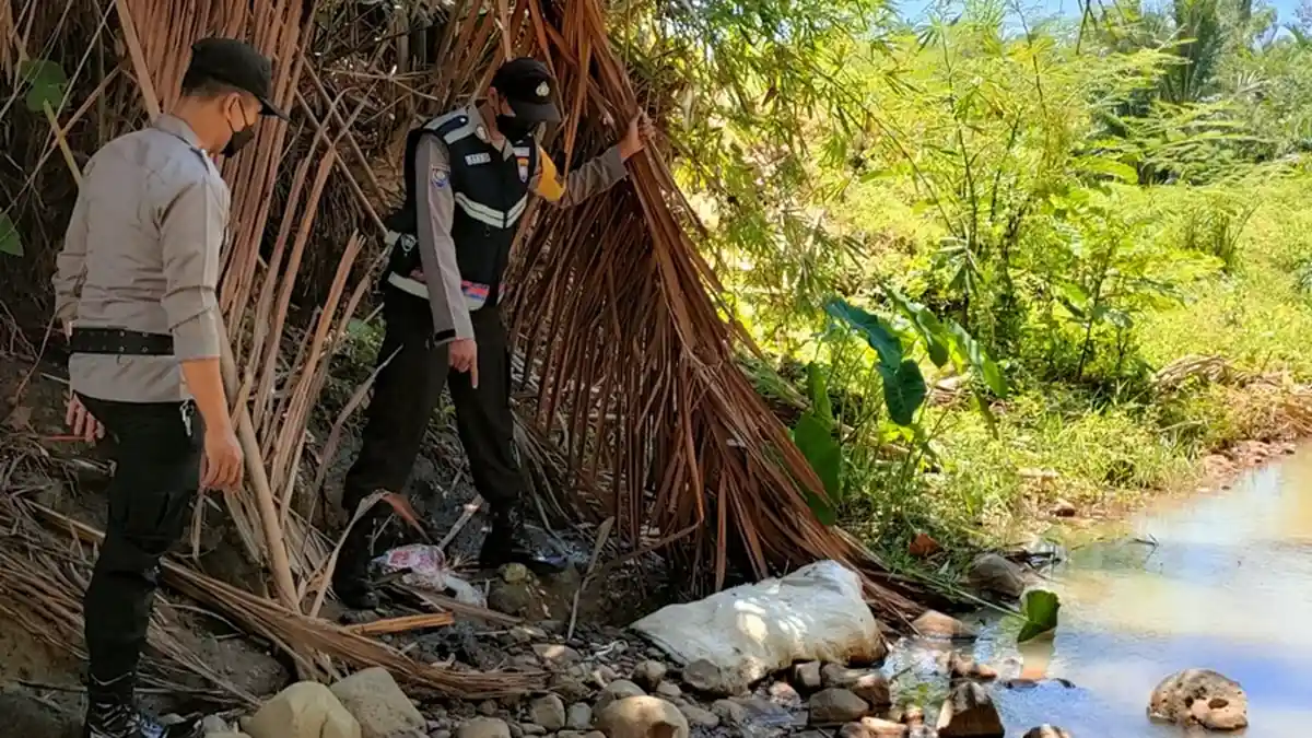 Astagfirullah, Warga Cluwak Pati Temukan Bayi di Bawah Jembatan, Diduga Dibuang Orangtuanya
